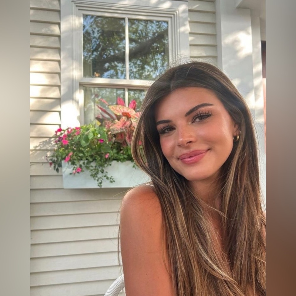 Meet your Posher, Alisha